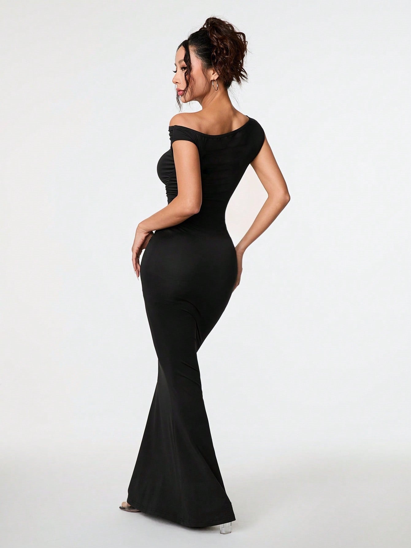 Off-shoulder Slant-neck Black Evening Gown Maxi Dress