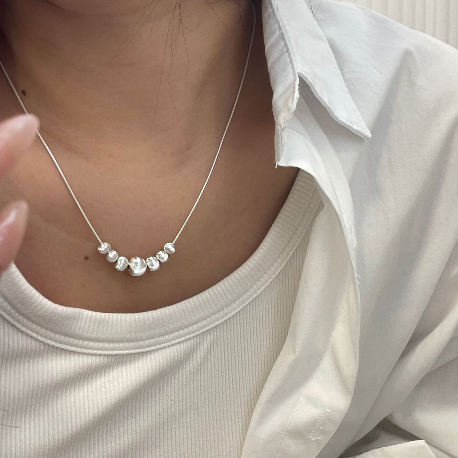 Stylish And Minimalist Design Women&