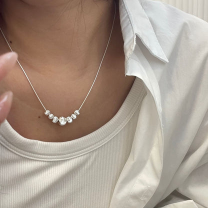 Stylish And Minimalist Design Women&