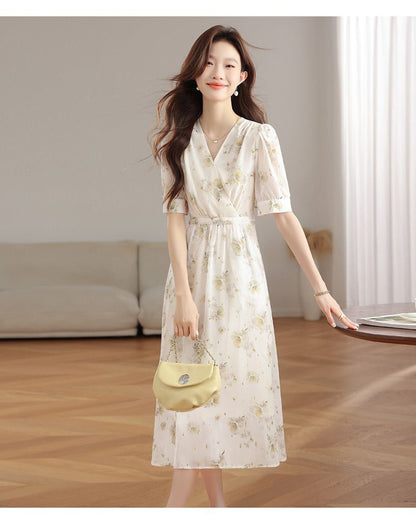 V-neck Puffed-sleeve Patchwork Printed Midi Dress