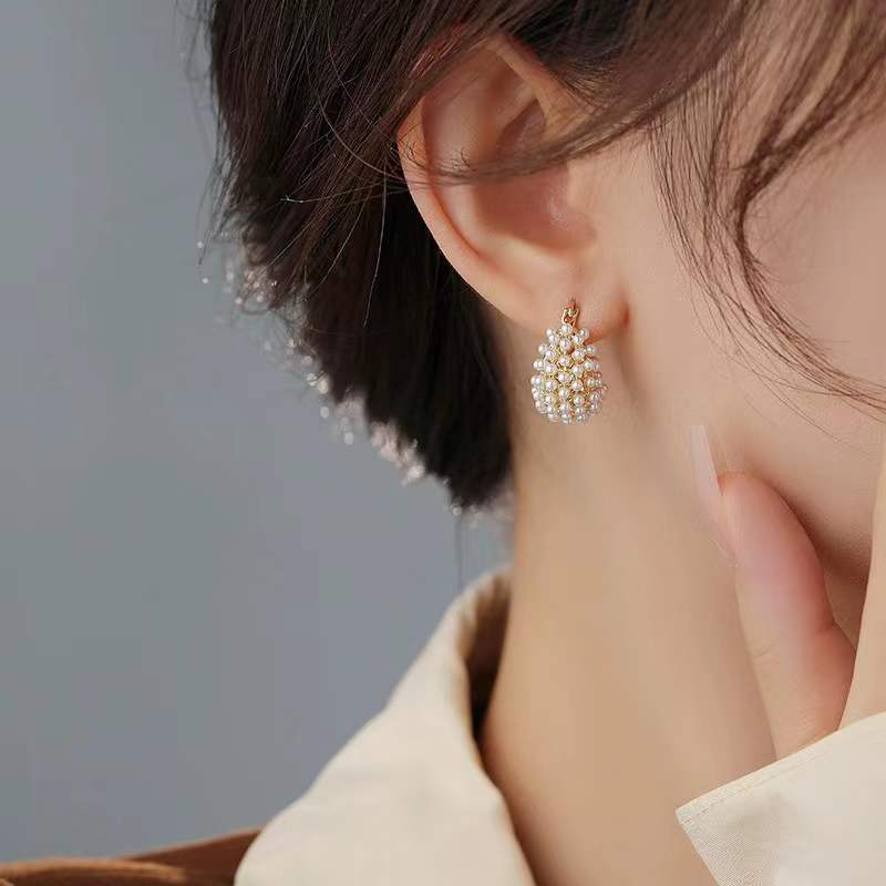 Light-luxury Niche-style French Pearl Basket Earrings